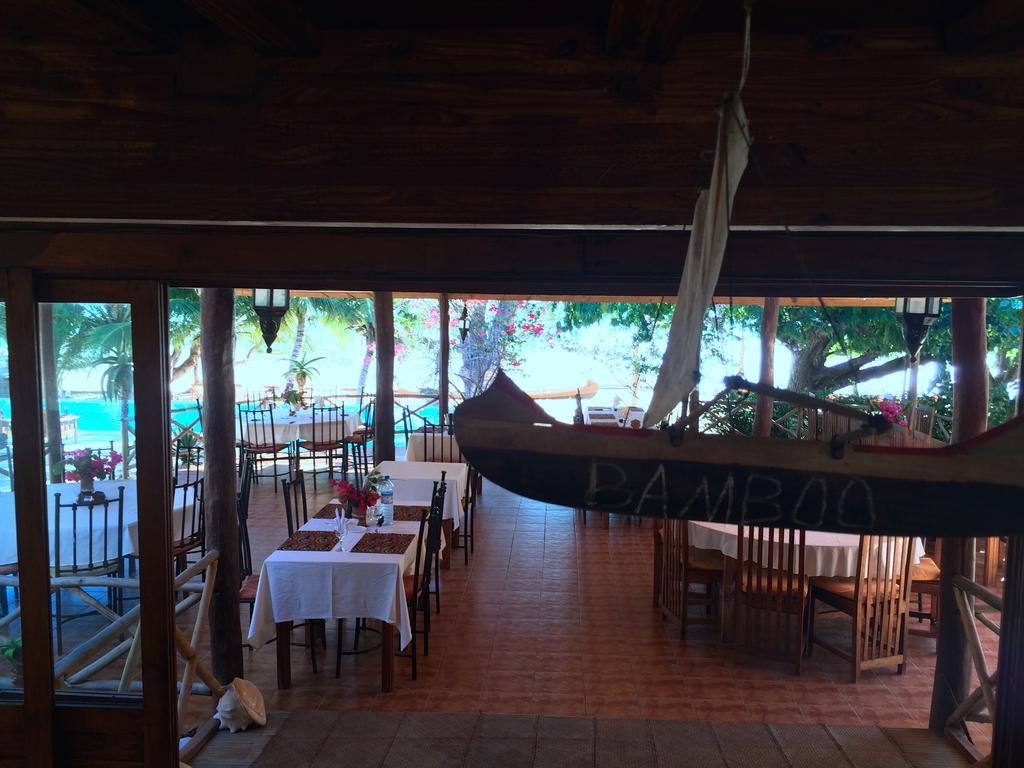Bamboo Club Ifaty Hotel Exterior photo