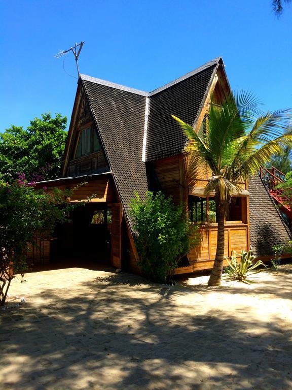 Bamboo Club Ifaty Hotel Exterior photo
