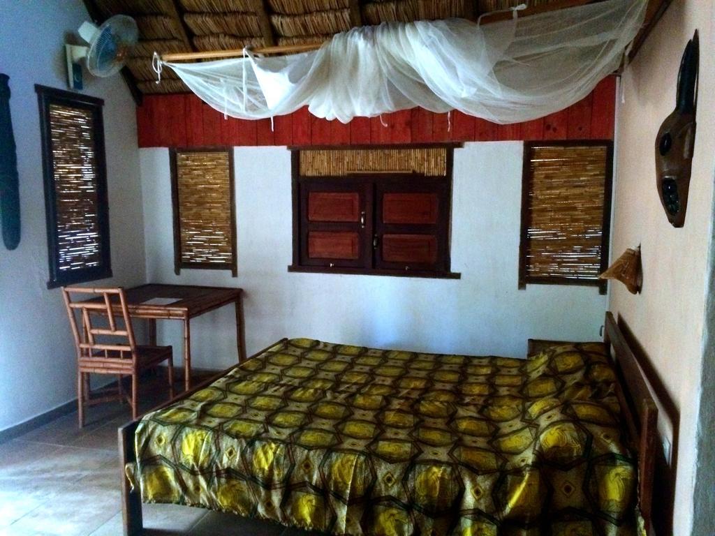 Bamboo Club Ifaty Hotel Room photo
